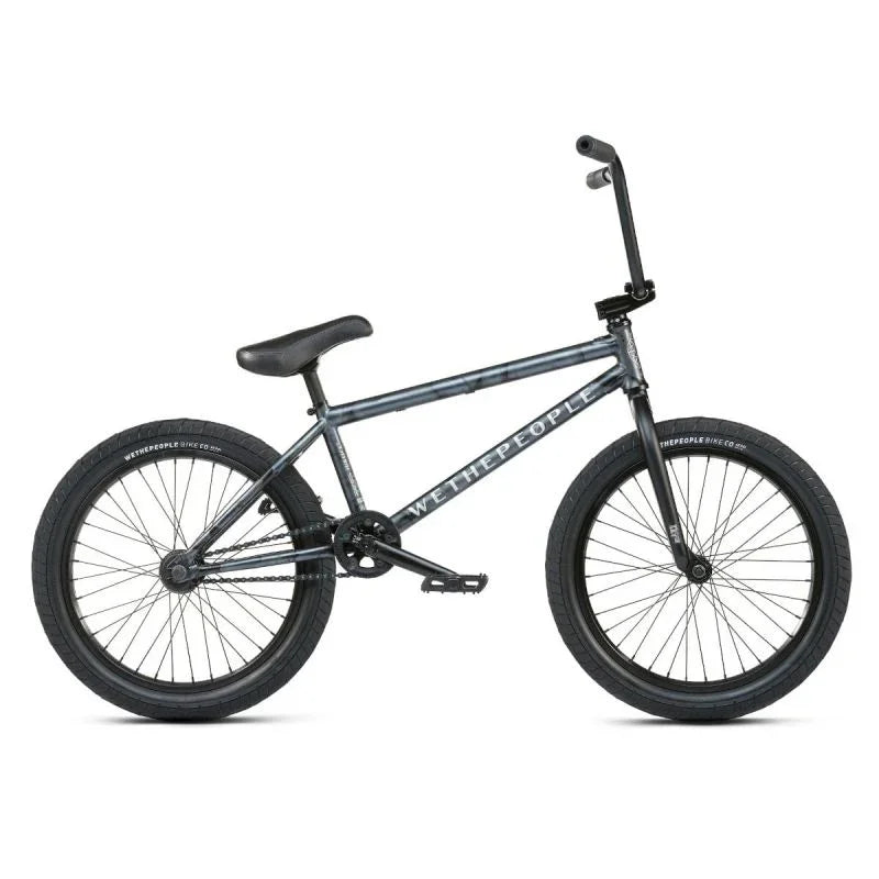 Vélo BMX noir avec cadre marqué WETHEPEOPLE, idéal pour tricks et freestyle