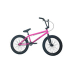 Vélo BMX rose vif avec cadre et pneus noirs sur fond blanc