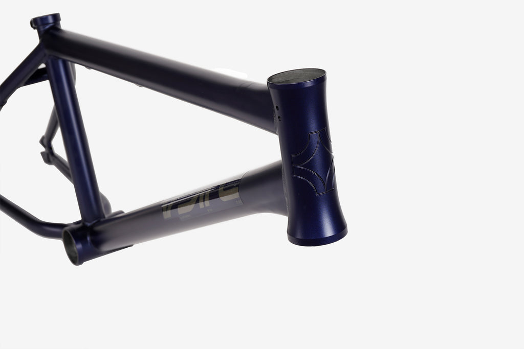 CADRE WETHEPEOPLE ARC MURRAY LOUBSER SIGNATURE