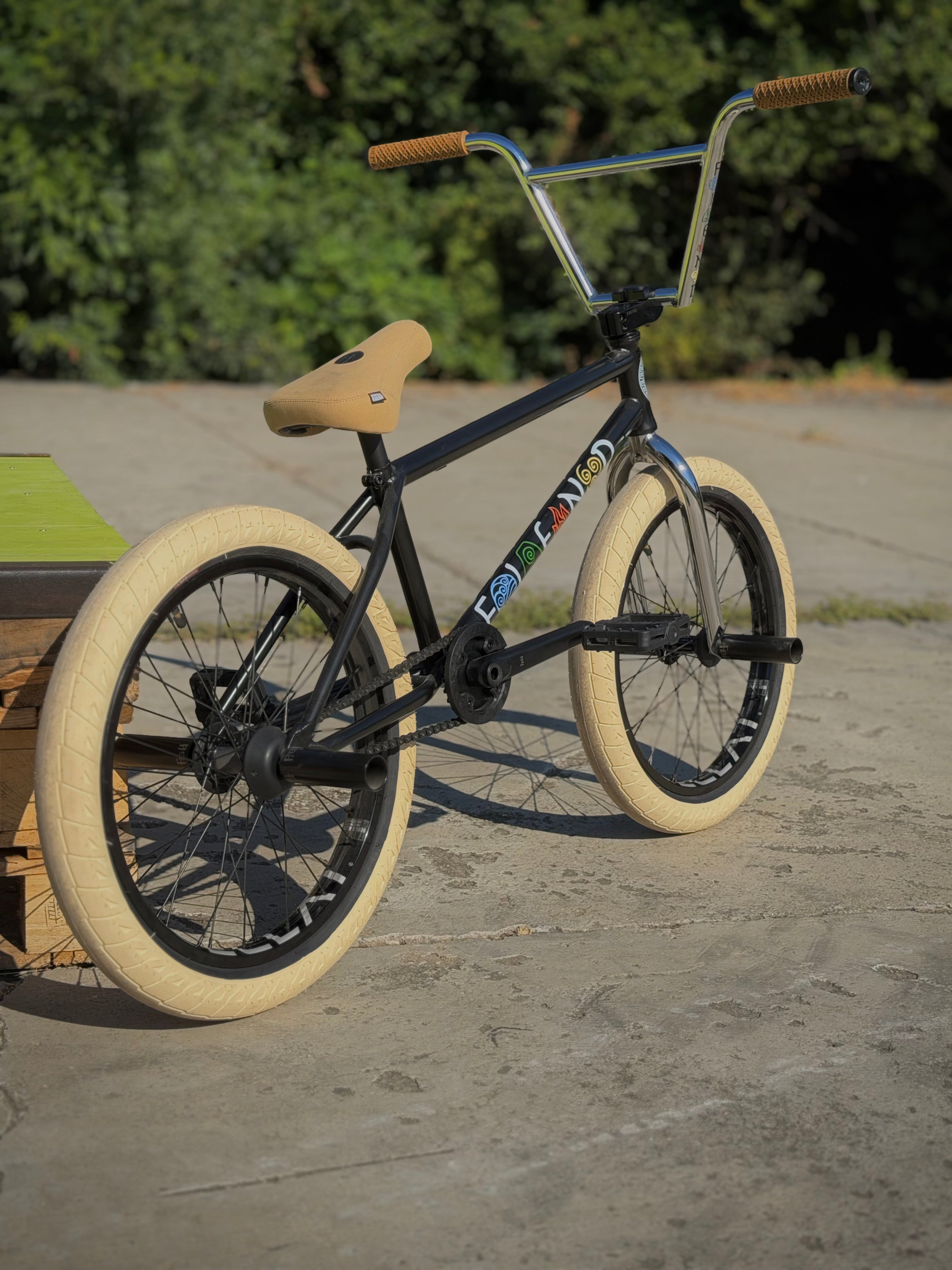 BMX CUSTOM FIEND RAEKES 20.80" BLACK / CHROME