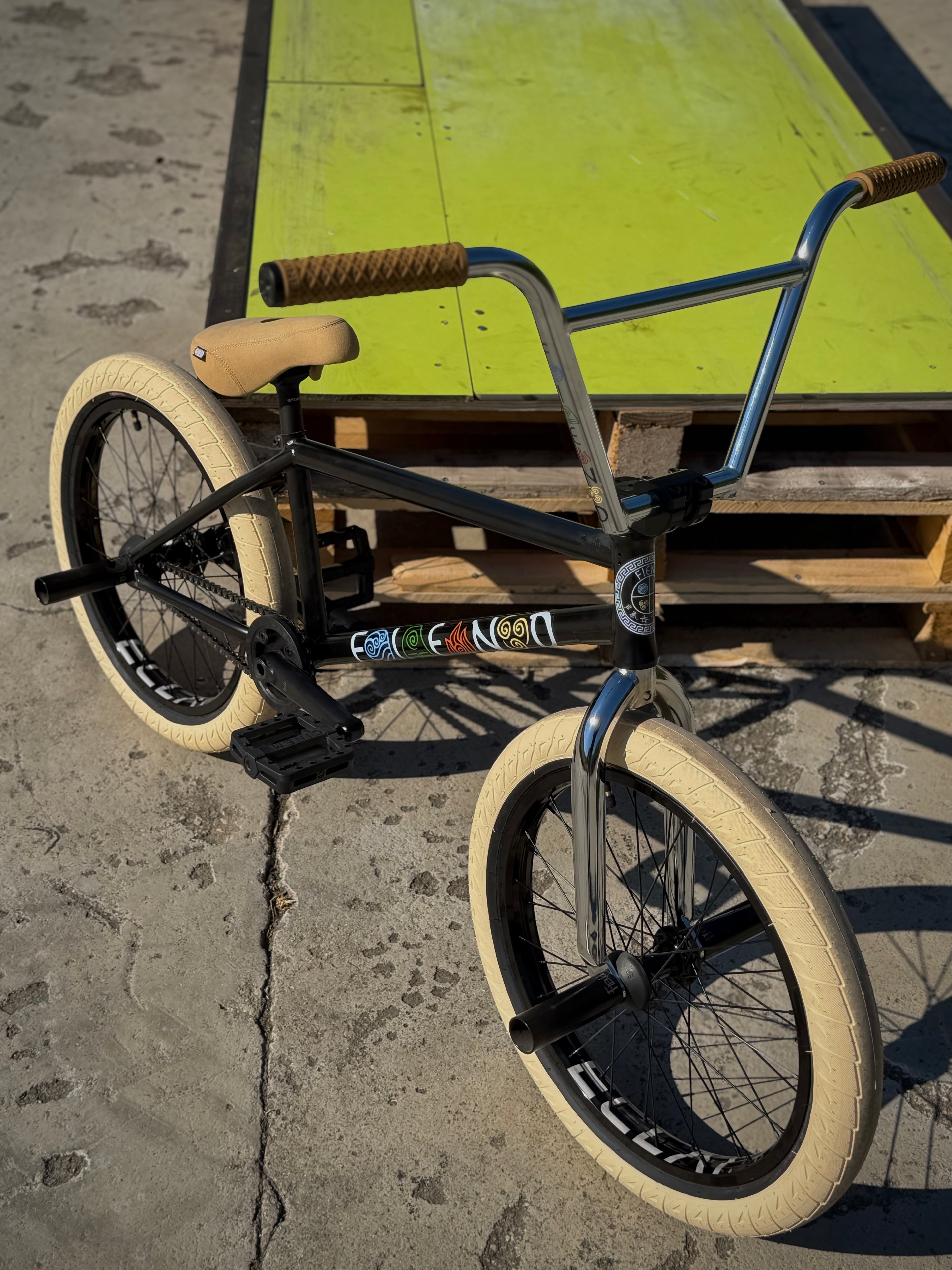 BMX CUSTOM FIEND RAEKES 20.80" BLACK / CHROME