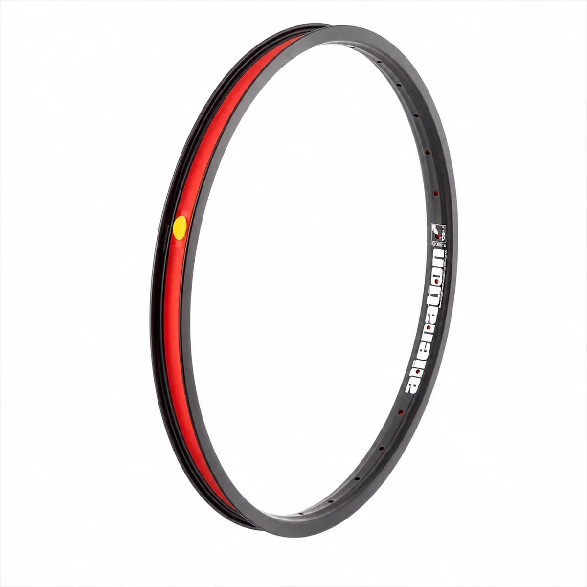 Jante BMX noire avec bordure rouge et logo Alienation, idéale pour vélo de freestyle