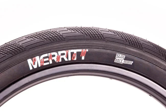 Pneu BMX Merritt Phantom avec bande de roulement texturée et flancs Slide Wall