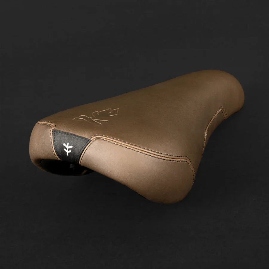 devon smiley seat brown
