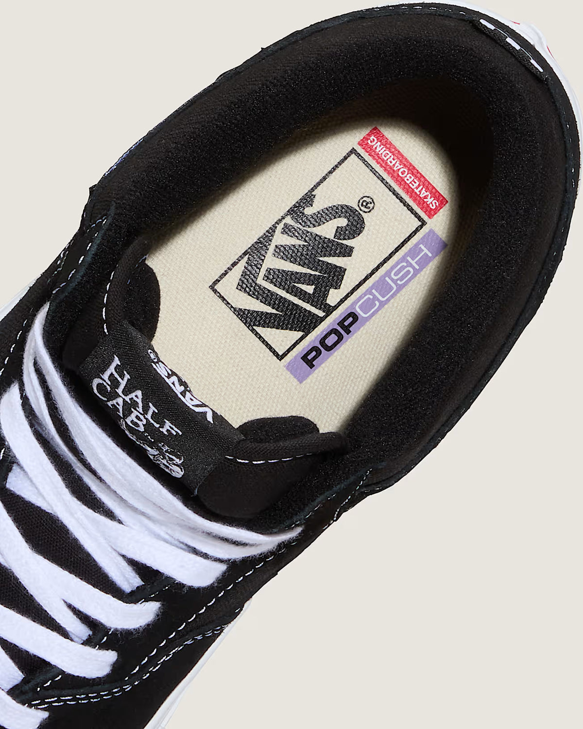 CHAUSSURES VANS SKATE HALF CAB BLACK/WHITE