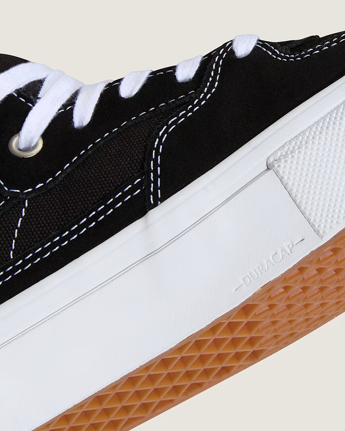 CHAUSSURES VANS SKATE HALF CAB BLACK/WHITE