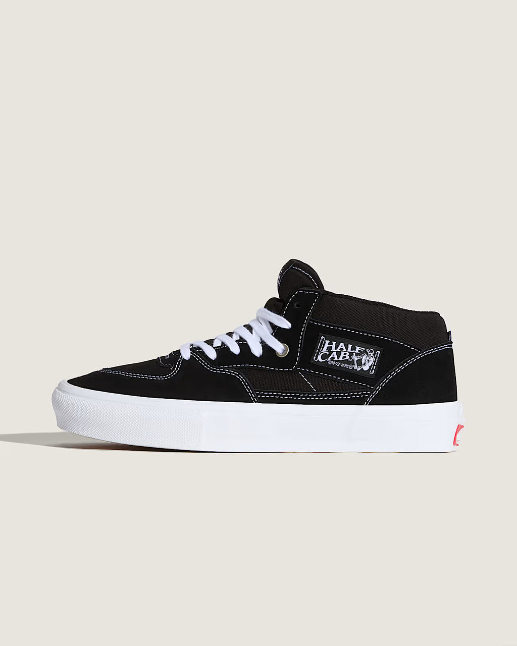 CHAUSSURES VANS SKATE HALF CAB BLACK/WHITE
