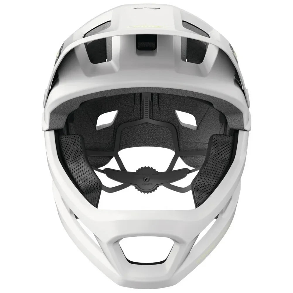 Casque BMX blanc avec système de ventilation et ajustement interne pour protection et confort