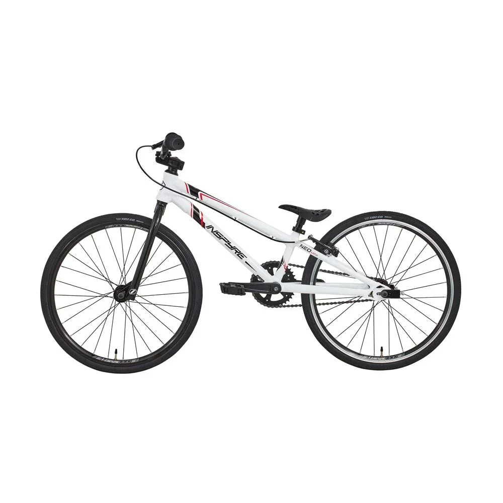 Vélo BMX blanc et noir pour enfant, cadre Aspire Neo, roues 20 pouces, idéal pour débutants