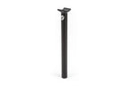 Tige de selle noire pour BMX sur fond blanc