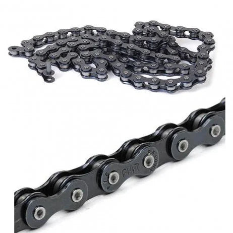 Chaîne BMX noire robuste, maillons solides pour vélo de freestyle, performance et durabilité
