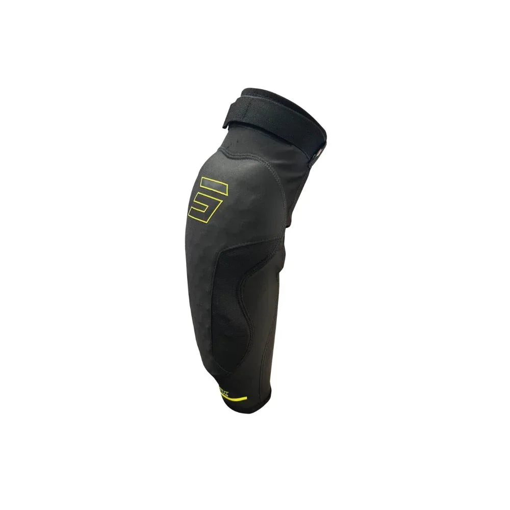 Coudières Shot Airlight 2.0 enfant noires de la marque FRENCHYS