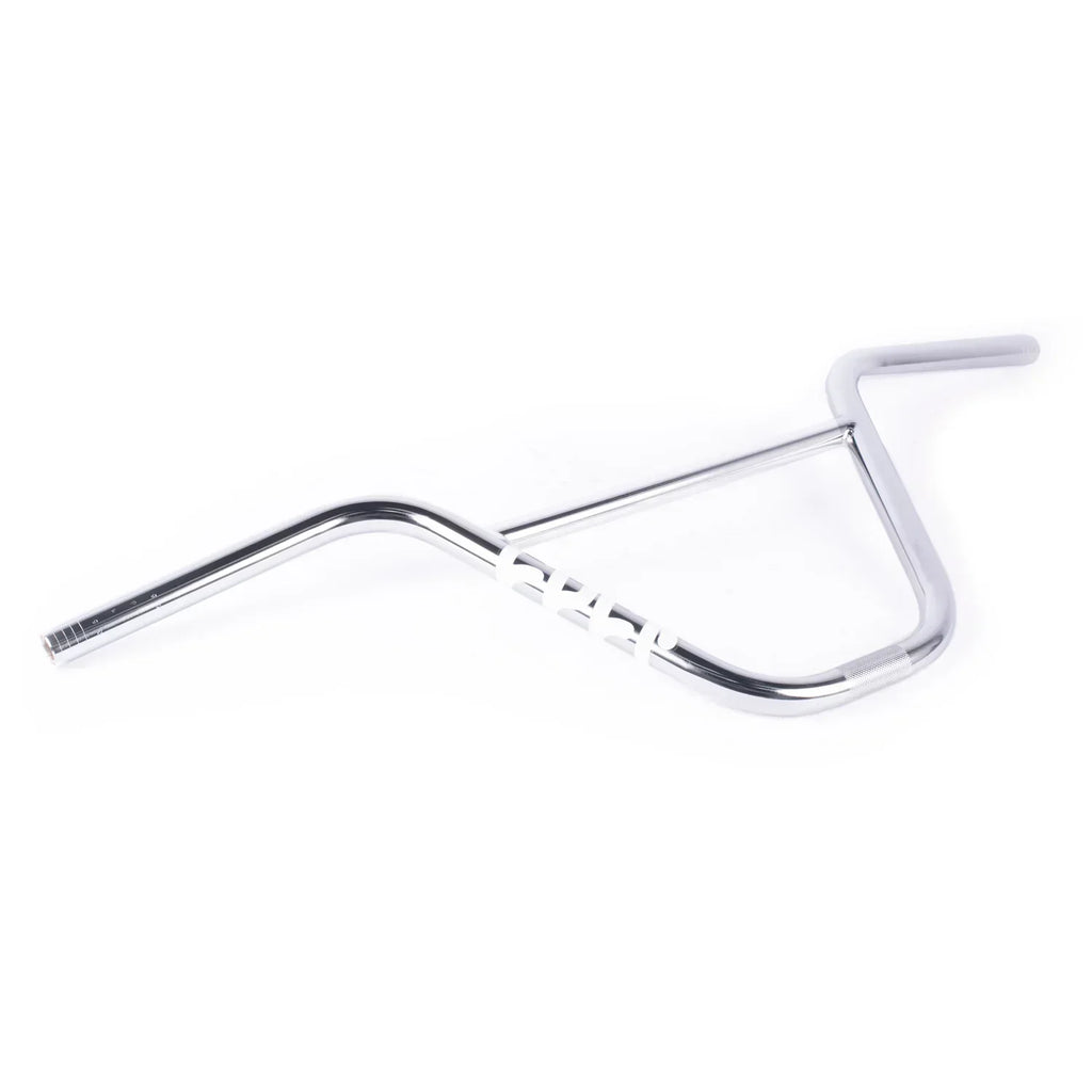 Guidon BMX chromé avec logo blanc, design robuste pour vélo freestyle