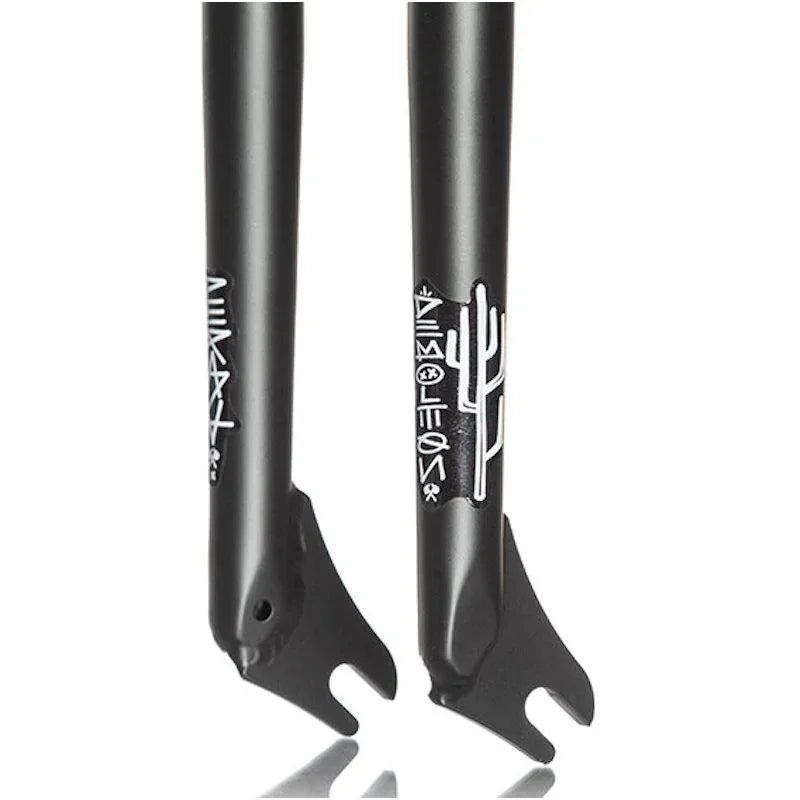 Fourche BMX noire avec logo cactus, design robuste pour vélo de rue