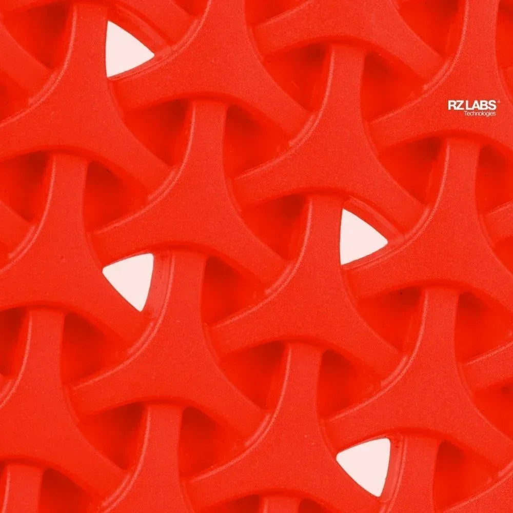 Motif géométrique rouge avec triangles blancs et logo RZ LABS Technologies