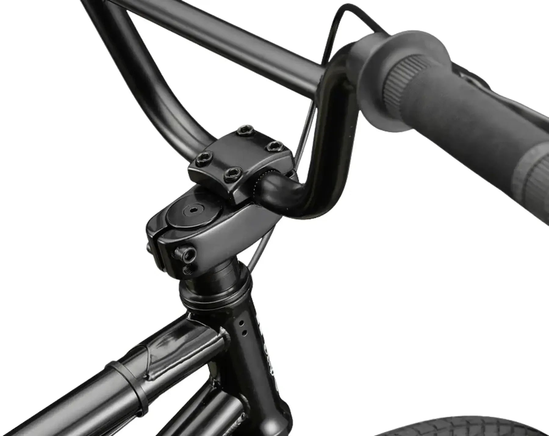 Gros plan du potence et du guidon d'un vélo BMX noir