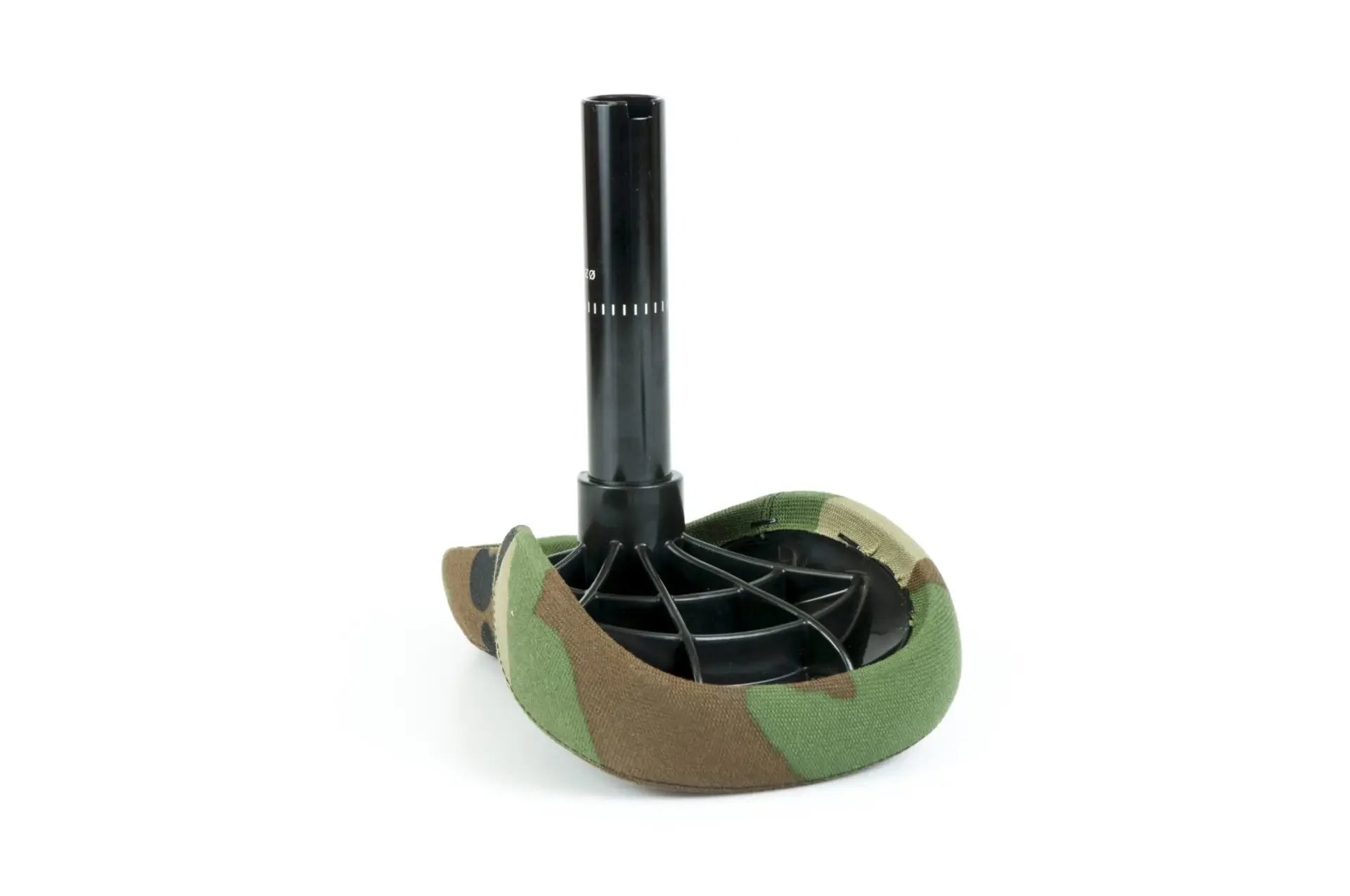 Support de vélo BMX camouflage avec tube noir et base en plastique, idéal pour freestyle et tricks.