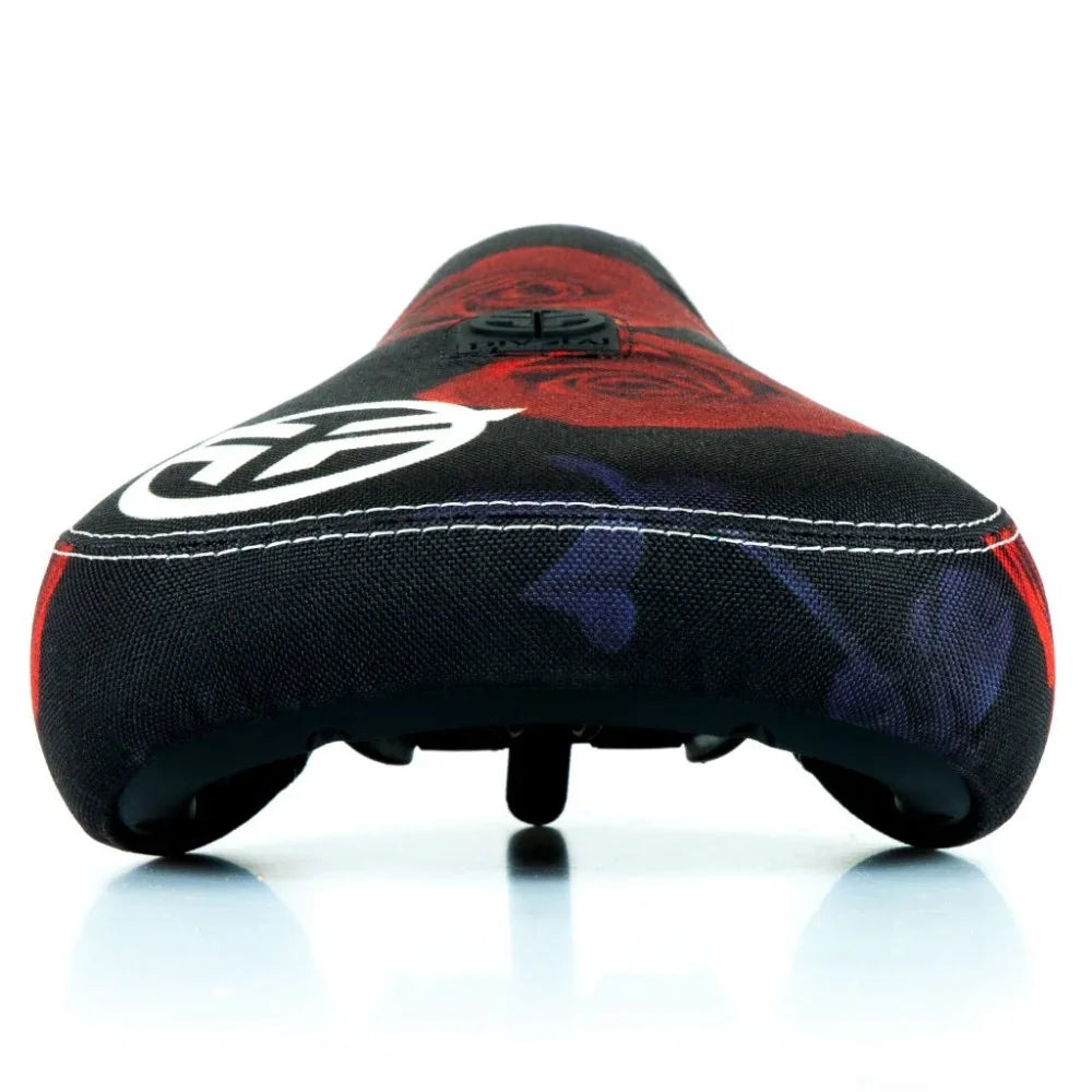Selle de BMX noire avec motifs de roses rouges et logo blanc