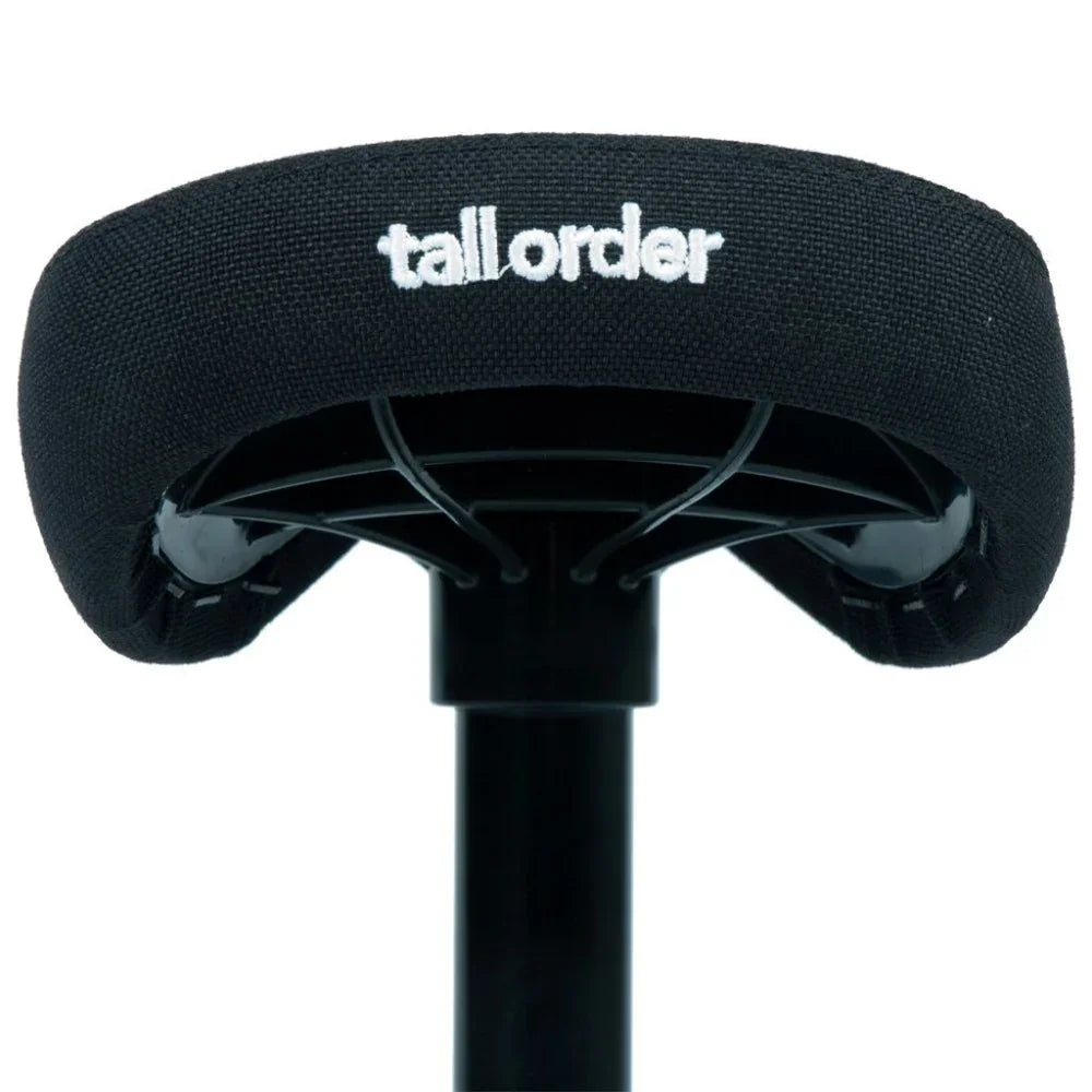 Vue du dessous d'une selle BMX FRENCHYS Tall Order Combo noire avec logo blanc.