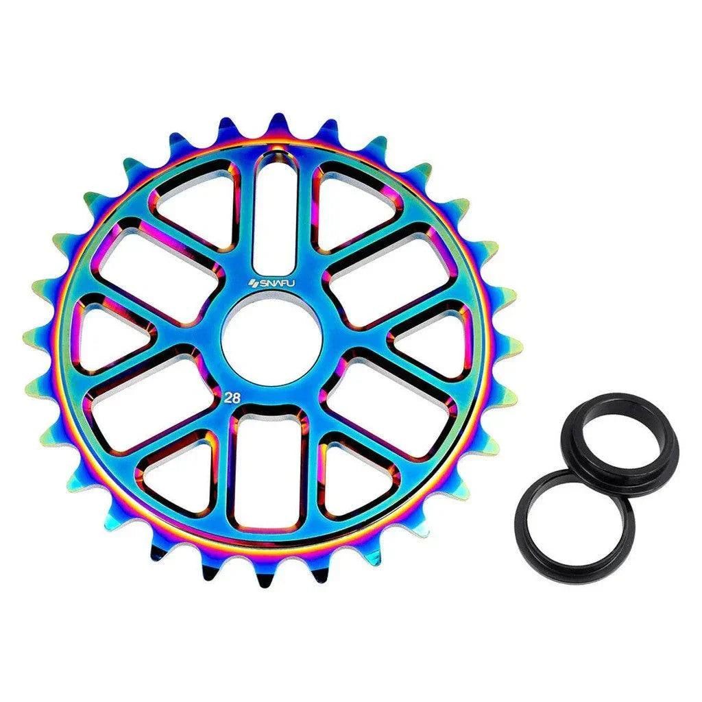 Pignon BMX arc-en-ciel 28 dents avec joints noirs, design léger et résistant