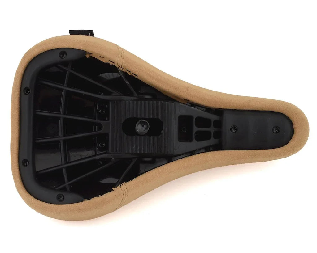 dessous de selle fiend