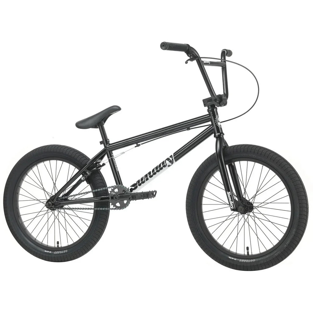 Vélo BMX Sunday noir complet pour freestyle sur fond blanc