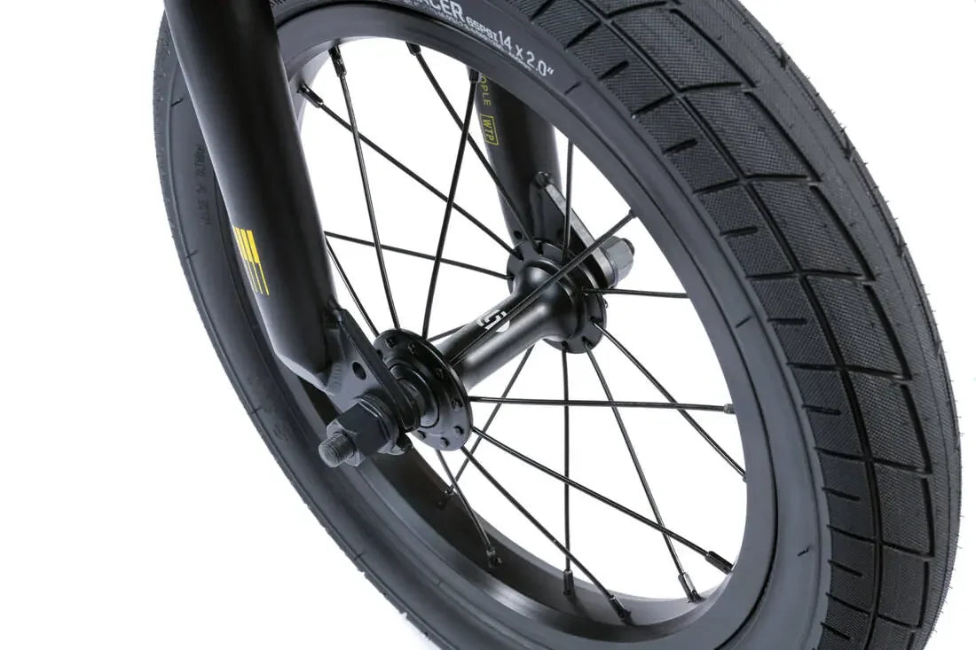 Roue de BMX 14 x 2.0 avec pneu tout-terrain et jante noire, idéale pour tricks et freestyle